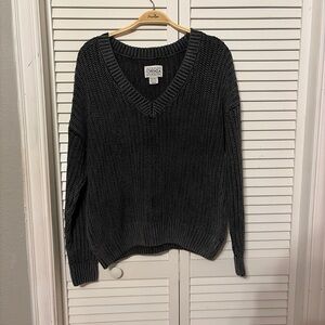NWOT Forenza Women's Charcoal Gray V-Neck Sweater